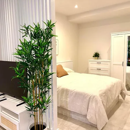 Almogavares 36 아파트