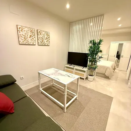 Apartment Almogavares 36 *